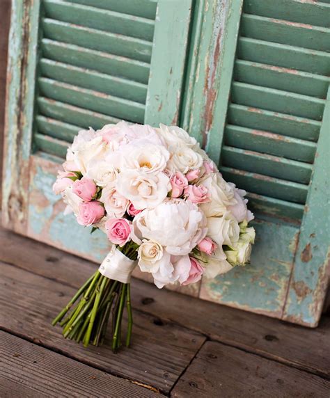 Vintage Blush Cream Peony Garden Rose Bouquet Wedding Inspiration