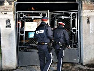 Er wird wegen dreier morde (morde, die bei verschiedener gelegenheit begangen wurden) gesucht. Mord und Selbstmord in Park - oesterreich.ORF.at