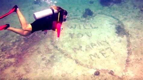 Underwater Wedding Proposal Short Version How To Propose Under Water Underwater Wedding