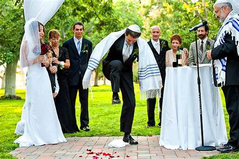 15 Surprisingly Unusual Wedding Traditions From Around The World
