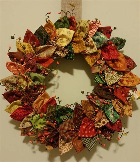 A Christmas Wreath Christmas Wreaths Fabric Wreath Material Wreaths