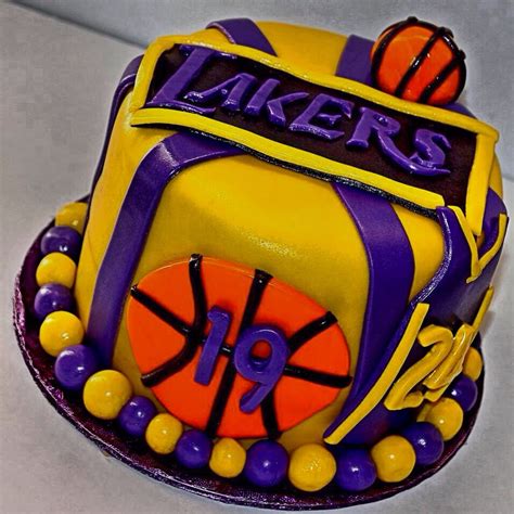 Lakers Cake I Made Basketball Cake How To Make Cake Cupcake Cakes