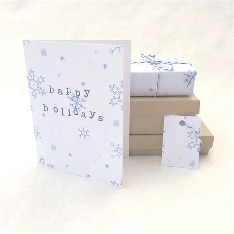 Free Snowflake Holiday Printable | Holiday printables, Holiday gift tags, Holiday snowflakes