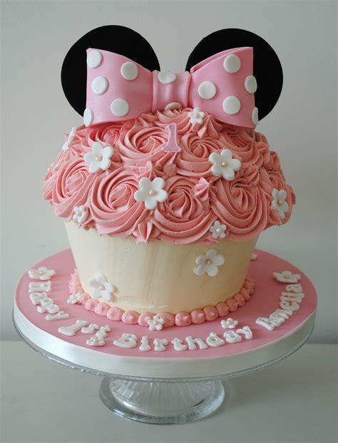 Miss Cupcakes Blog Archive Minnie Mouse Giant Cupcake Cake