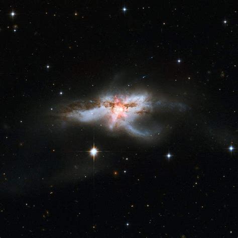 Astronomers Find Cosmic Anomaly Three Supermassive Black Holes In One Galaxy Black Hole