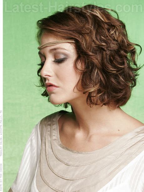 Short Medium Curly Hairstyles Style And Beauty