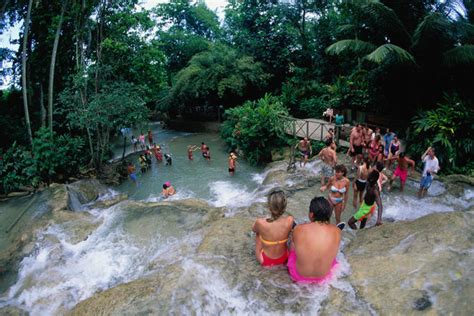 Discover Dunns River Falls