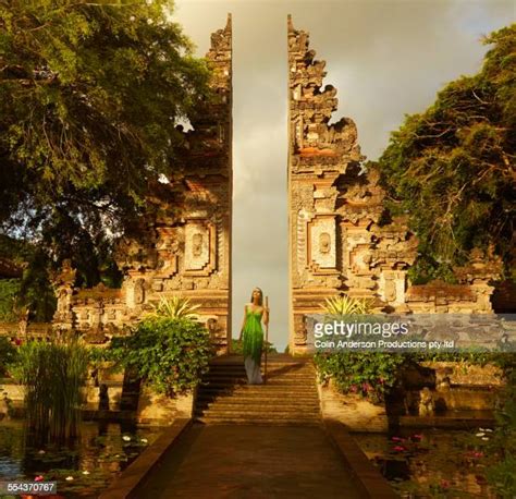 Bali Ruins Fotografías E Imágenes De Stock Getty Images