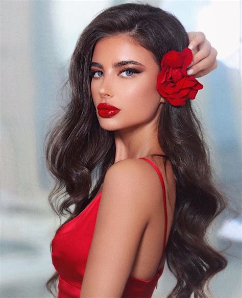 Nika Mariana On Instagram “🌹” Brunette Beauty Hair Beauty Beauty