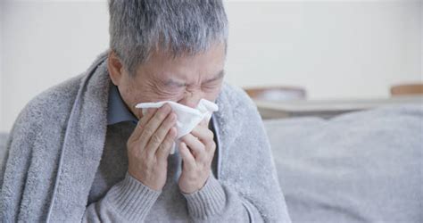 330 Senior Japanese Man Coughing Stock Photos Pictures And Royalty Free