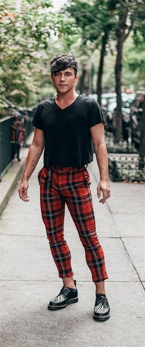 The Comeback Of Plaid Trousers This Summer Season Plaids All The Way Red Plaid Pants Plaid