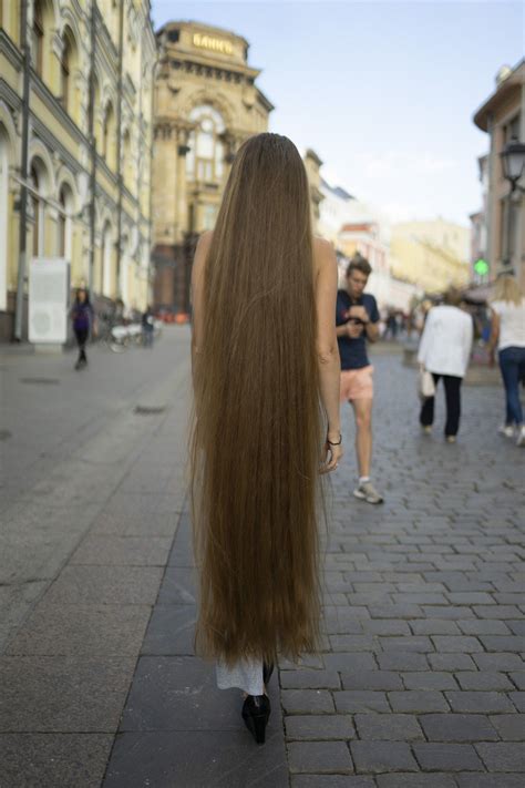Photo Set A Real Life Rapunzel In The Streets Long Hair Styles