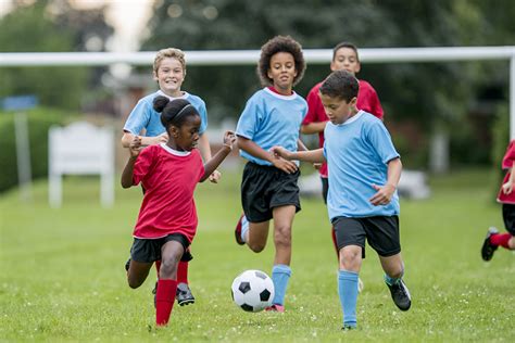 5 Healthy Lessons Kids Learn By Playing Sports - Philadelphia Magazine