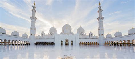 Dubai reisen mit kostenloser stornierung in ausgewählten hotels jetzt flug+hotel auf expedia.de finden! Sheikh Zayed Mosque Abu Dhabi: Die weltgrößte Moschee der ...