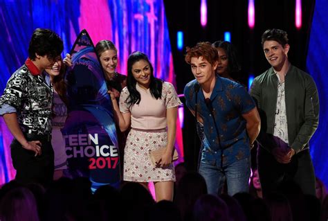 Teen Choice Awards 2017 Eye Hate Heels
