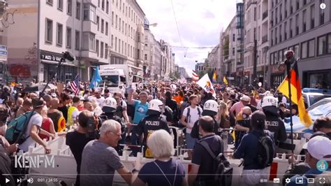 Veranstalters gingen so weit auseinander, dass man schnell zu dem ergebnis. Berlin Demo - 29.08.2020