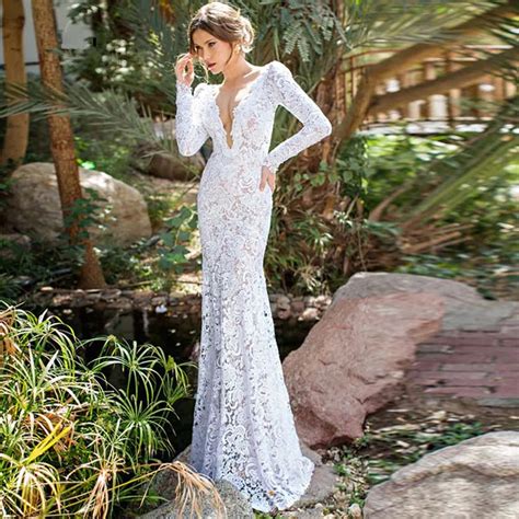 Elegant Boho Wedding Dresses 2017 Long Sleeve Backless Lace Slim