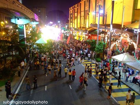 Salah satunya adalah jalan alor bukit bintang, dimana hotel budget inn (dengba hostel) ini berada. Budget Hotel in Kuala lumpur: Bukit Bintang and Bintang Walk