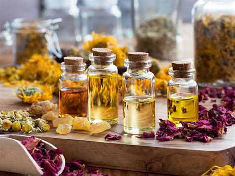 Often used for aromatherapies, different essential oils come along with inherent advantages that make them a tempting choice for most users. Dr. Weil's Guide To Essential Oils | Healthy Living ...
