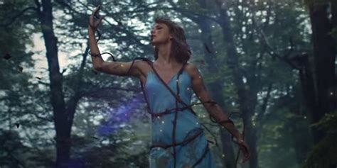 Taylor Swift Suffered For Her Art For The Out Of The Woods Video