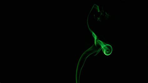 Qhd samsung galaxy s6, s7, edge, note, lg g4. Download wallpaper 2560x1440 smoke, green, dark, colored ...