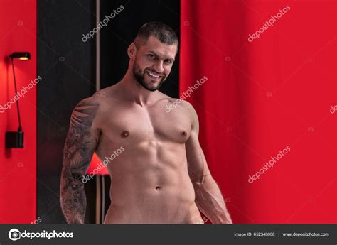 Mans Naked Body Muscular Shoulders Naked Man Muscular Male Body Stock Photo By Tverdohlib Com