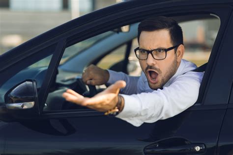 What To Do If Someone Hits Your Car And Drives Off Blog Oasis Insurance