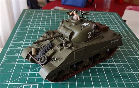 Us M Sherman Medium Tank Plastic Model Military Vehicle Kit