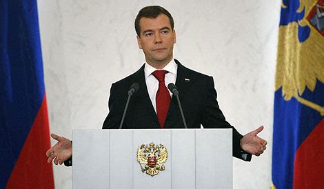 Explicando su decisión, medvédev señaló que considera apropiado renunciar en medio de las propuestas de putin para enmendar la constitución del país. Medvedev aboga por la modernización de Rusia | Mundo ...