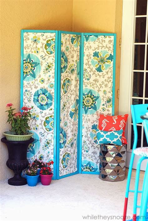 This would be a good concept to try under a covered patio area since most interior room dividers can wither from the elements outside. DIY Easy Room Divider - KOVI
