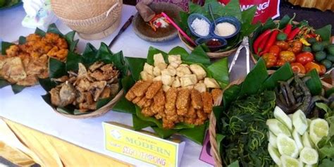 🔪 masukin kecap asin & manis, lada, garem. 7 Makanan Lezat Khas Indonesia yang Namanya Lebih Baik ...