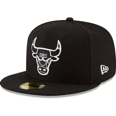 Mens New Era Black Chicago Bulls Black And White Logo 59fifty Fitted Hat