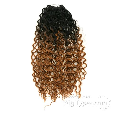 Beach curl is one of my favorite textures and curl patterns. Freetress Synthetic Braid - BEACH CURL 18 - WigTypes.com