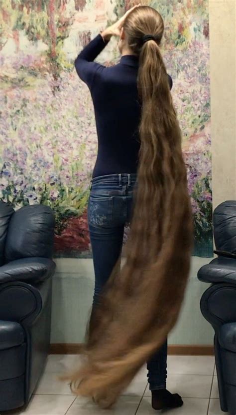 Video Floor Length Bundrops Realrapunzels Long Hair Girl Beautiful Long Hair Big Hair