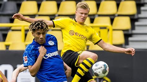 Haaland (strain) is expected back in training and may be available against rb leipzig on saturday. VIDEO - Quand Jean-Clair Todibo insulte Erling Haaland ...