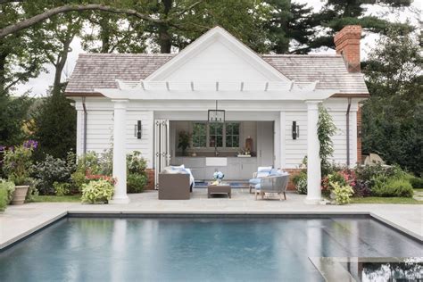 Pool House In 2020 Colonial Cottage Pool House Cottage Garden