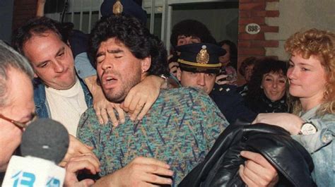 El Día Que Diego Maradona Fue Preso Por Tenencia De Drogas Vía País