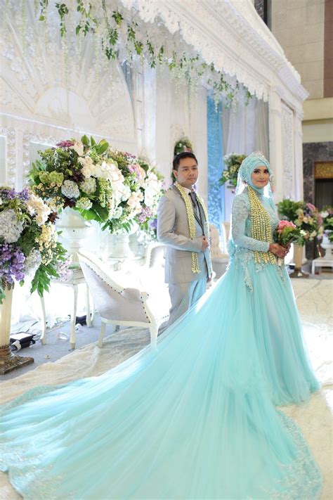 Check spelling or type a new query. Model Gaun Pengantin Muslim | Gaun pengantin, Gaun ...