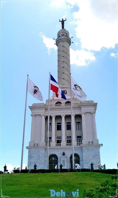 Monumento De Santiago A Los Héroes De La Restauración República