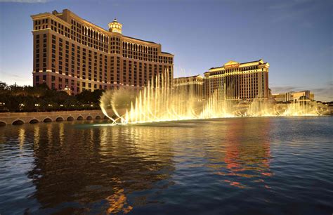 Top Iconic Landmarks In Las Vegas Team Nomad Travel Blog