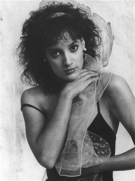 Jennifer Beals Why Flashdance Star Gave Away Fame After Filming 80s