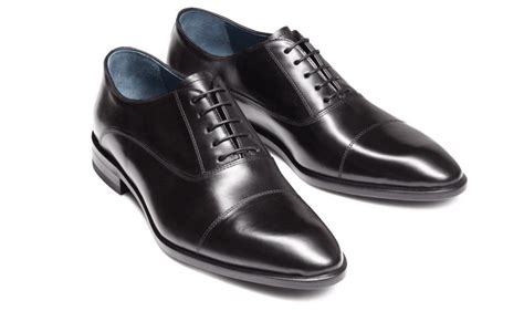 Cinco tipos de zapatos que todo hombre debe tener en su armario
