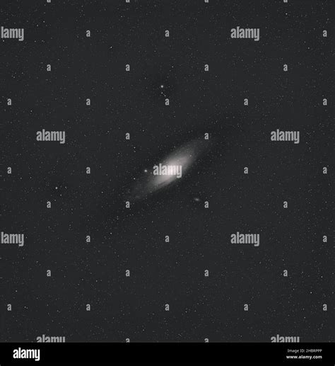 Andrómeda Galaxia Aka M31 A Través De Un Gran Telescopio Fotografía De