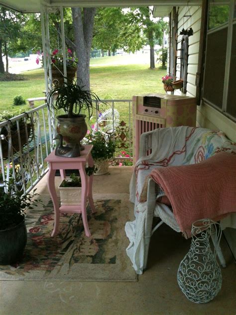 Shabby Chic Farmhouse Porch I Love This Look Shabby Chic Porch