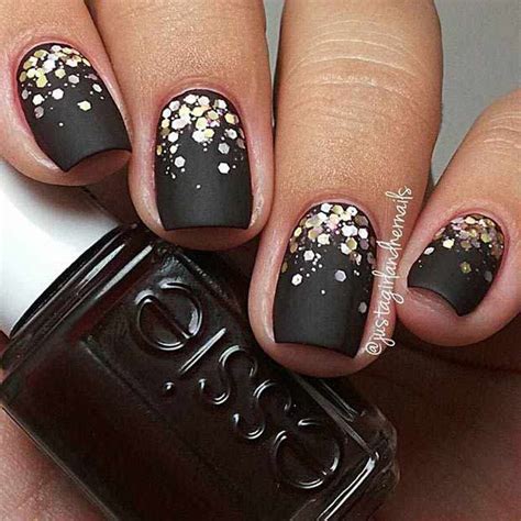 Latest New Year Nail Art Designs 2021 2022 In Pakistan Matte Nails