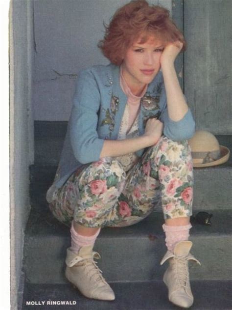 Gorgeous Portrait Photos Of American Actress Molly Ringwald In The