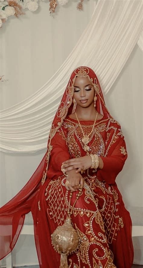 Red Bridal Dirac In 2022 Somali Clothing Somali Clothes Somali Wedding