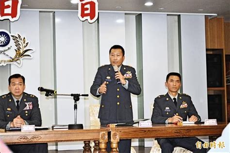 Смотреть видео 北韓國寶主播李春姬報導李蒨蓉阿帕契一案 на v4k бесплатно. 李蒨蓉等20人進阿帕契機棚// 軍方擴大懲處 5將校記過 - 焦點 - 自由時報電子報