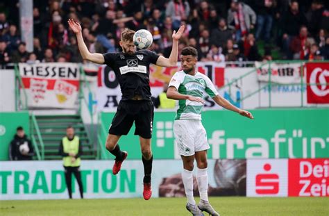 Gregor kobel is a swiss professional footballer who plays as a goalkeeper for vfb stuttgart. Gregor Kobel vom VfB Stuttgart ist unser „Spieler des ...