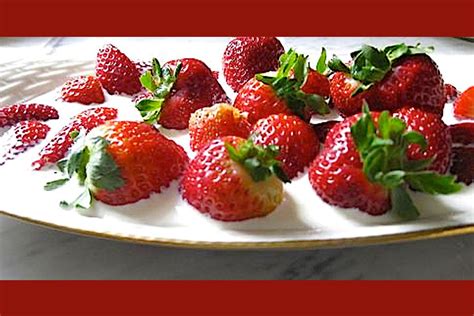 Strawberry Victoria Sponge Cake Recipe